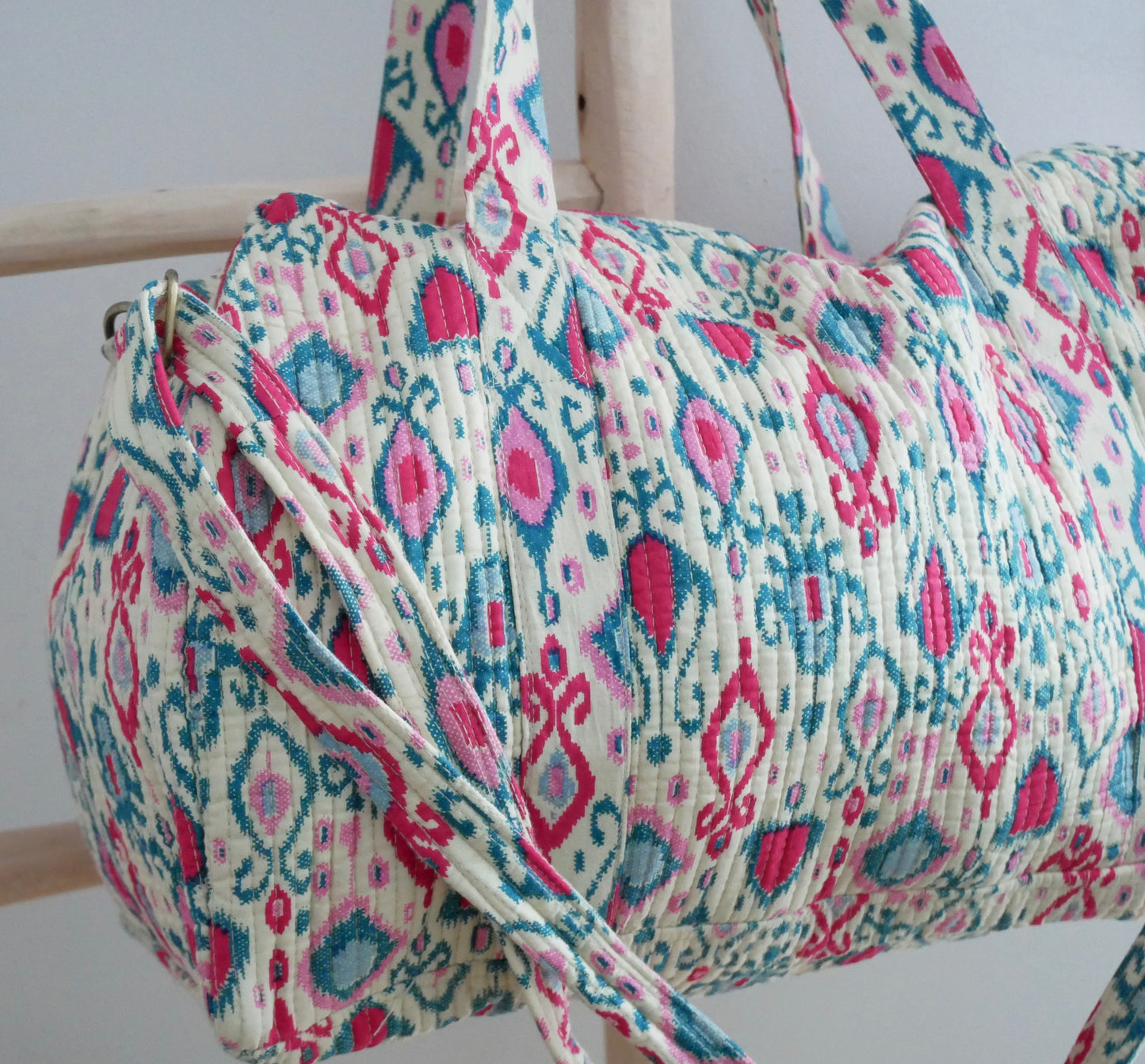 BOLSO DE VIAJE CLARITO
