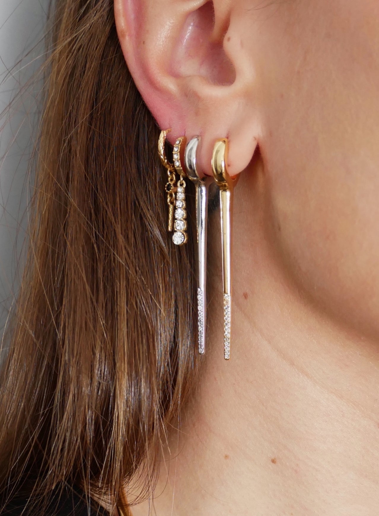 PENDIENTE ROCK CIRCONITAS (UNIDAD)