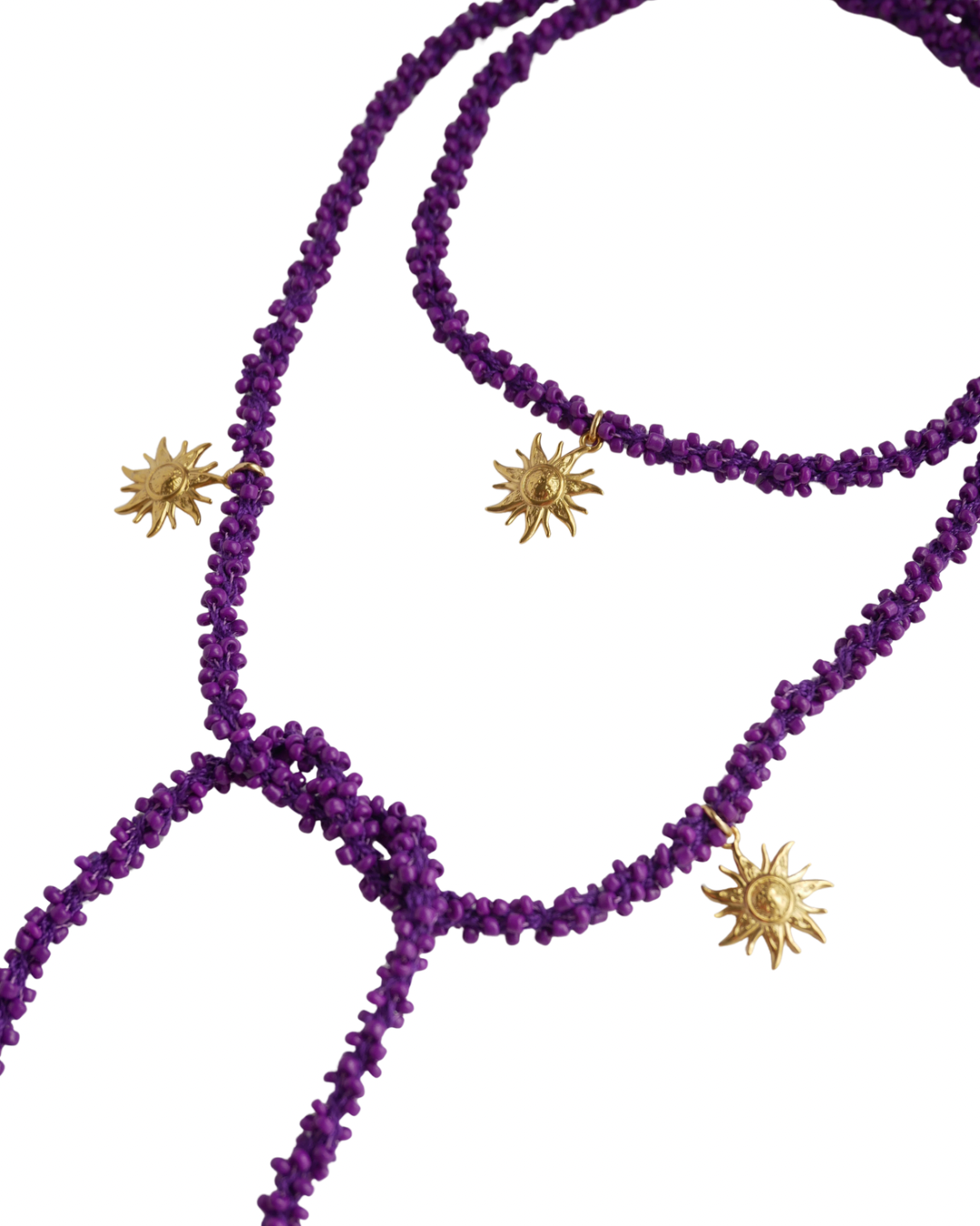 COLLAR VETTA MORADO (cordón de ganchillo con rocallas)