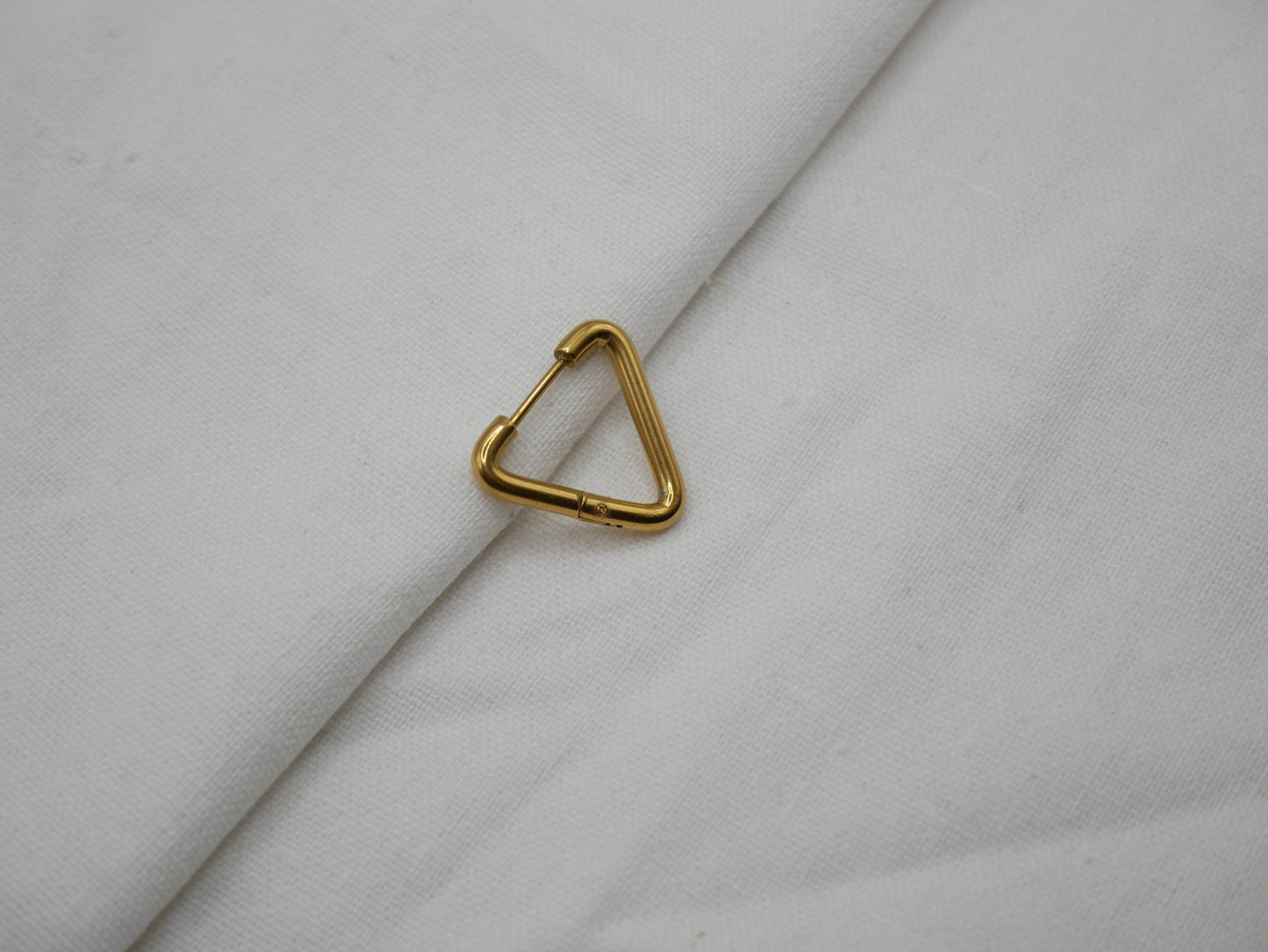 PENDIENTE TRIANGULO (UNIDAD)