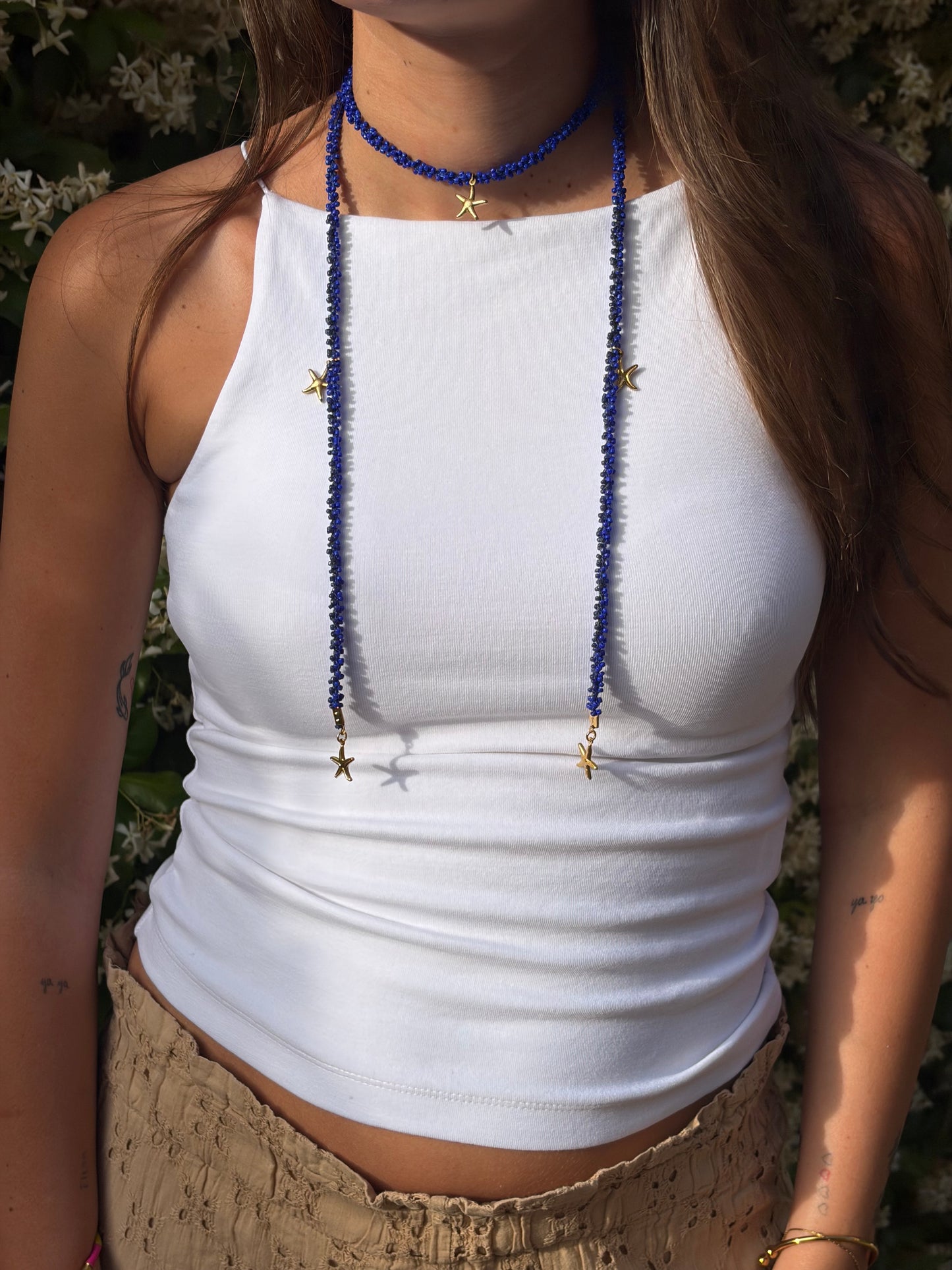 COLLAR VETTA AZUL KLEIN (cordón de ganchillo con rocallas)