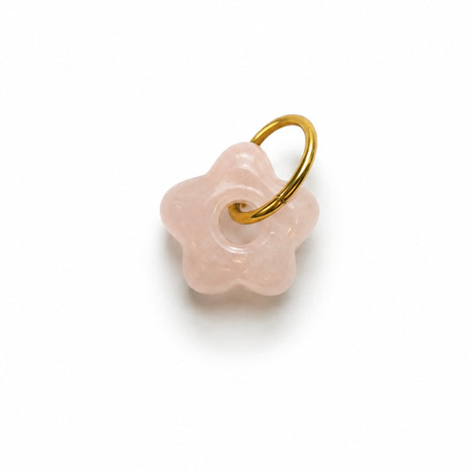 Charm flor tallado en cuarzo rosa natural para cordón magnético — Ayutthaya&me