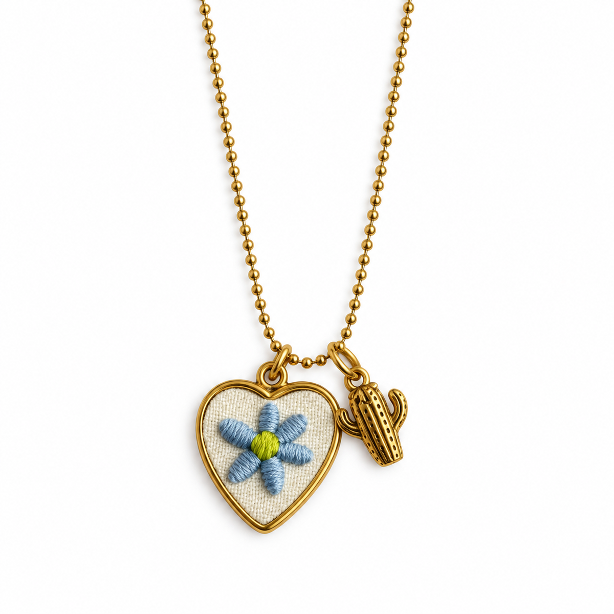 Cadena de bolitas con charm de corazón con flor bordada y cactus dorado — Ayutthaya&me