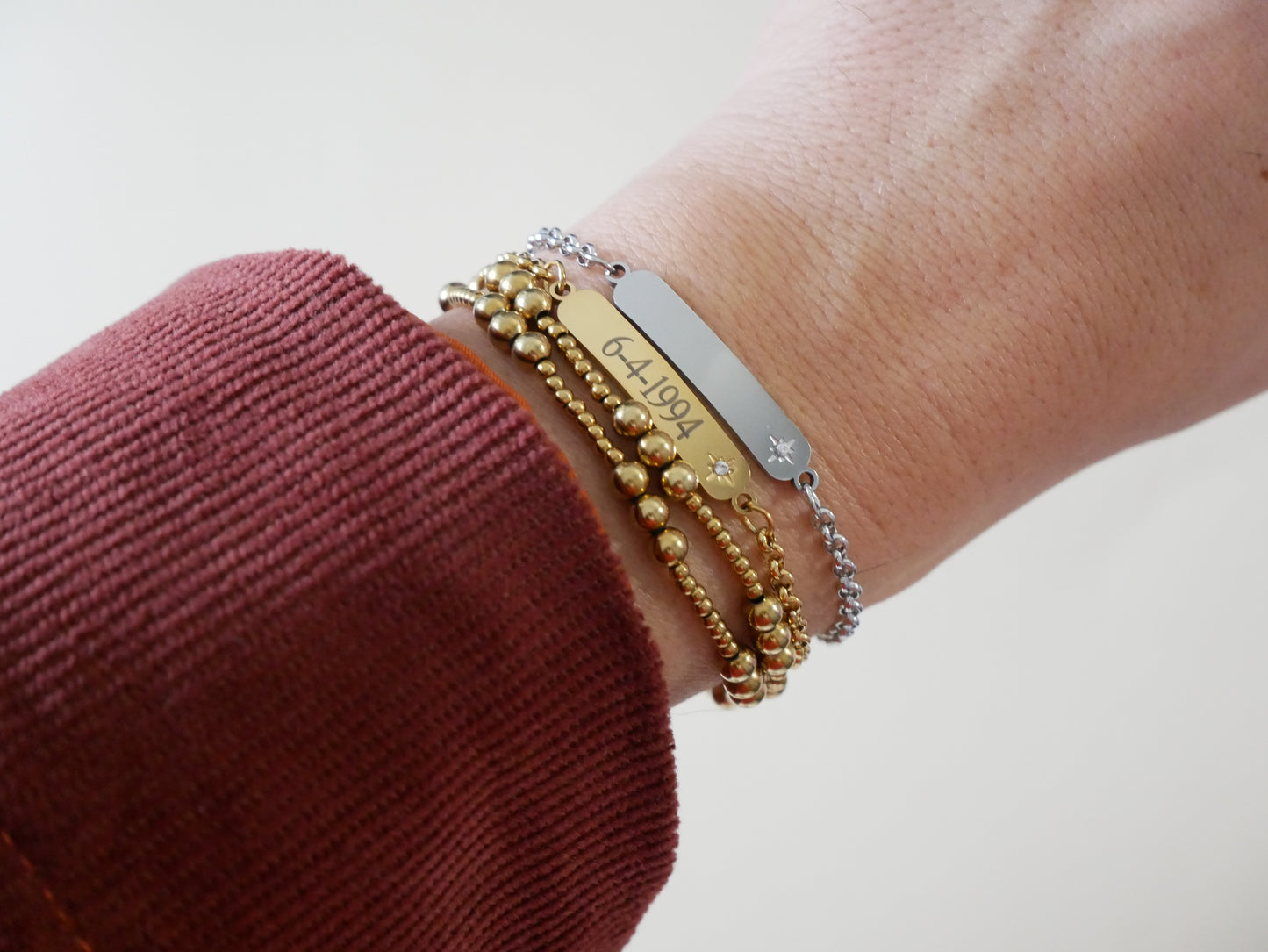 PULSERA CON CIRCONITA (Personalizable)