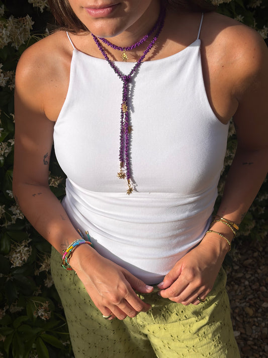 COLLAR VETTA MORADO (cordón de ganchillo con rocallas)