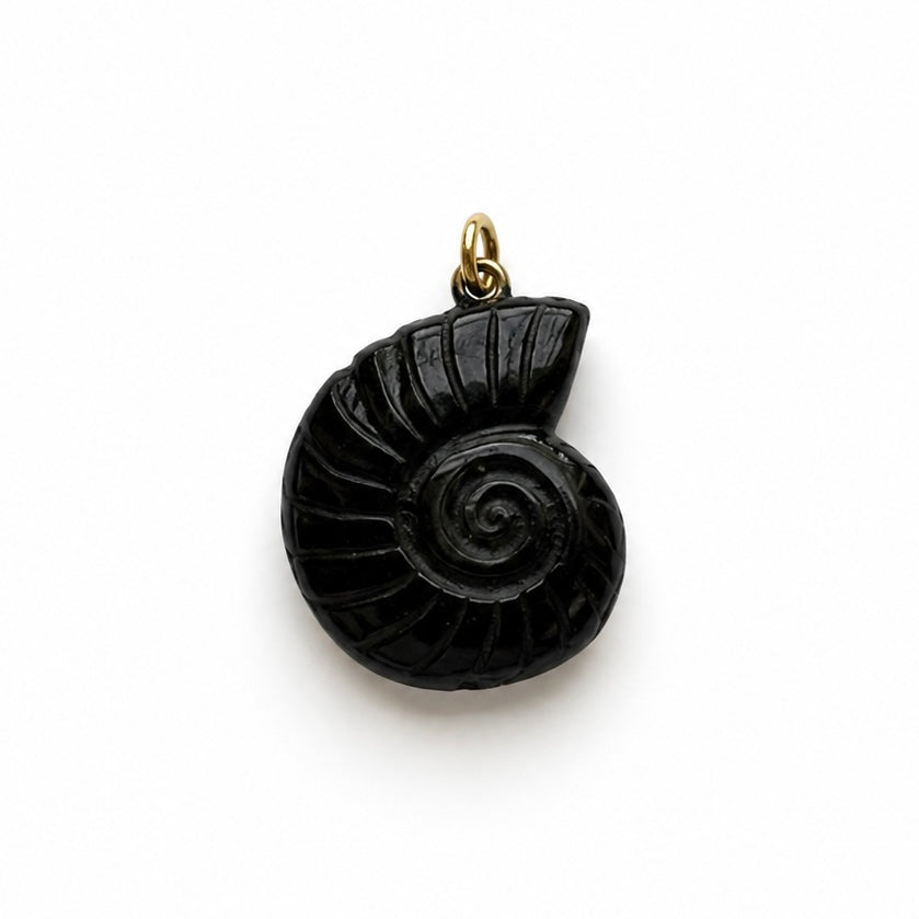 Charm caracola tallada en ónix natural negro para cordón magnético — Ayutthaya&me