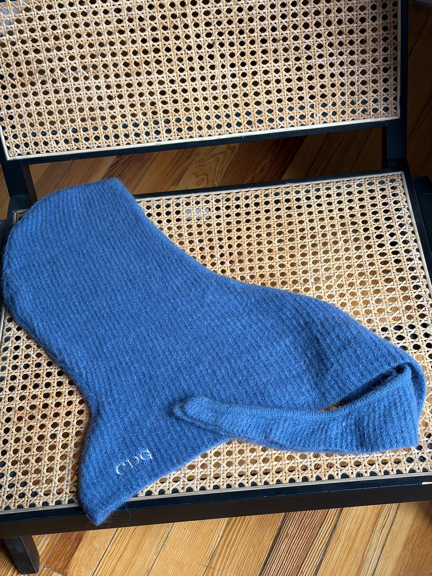 CAPUCHA PUNTO CANALÉ AZUL (con lana y alpaca)