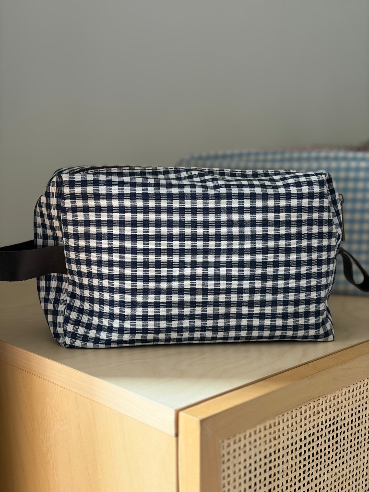 NECESER VICHY AZUL MARINO (asas piel)