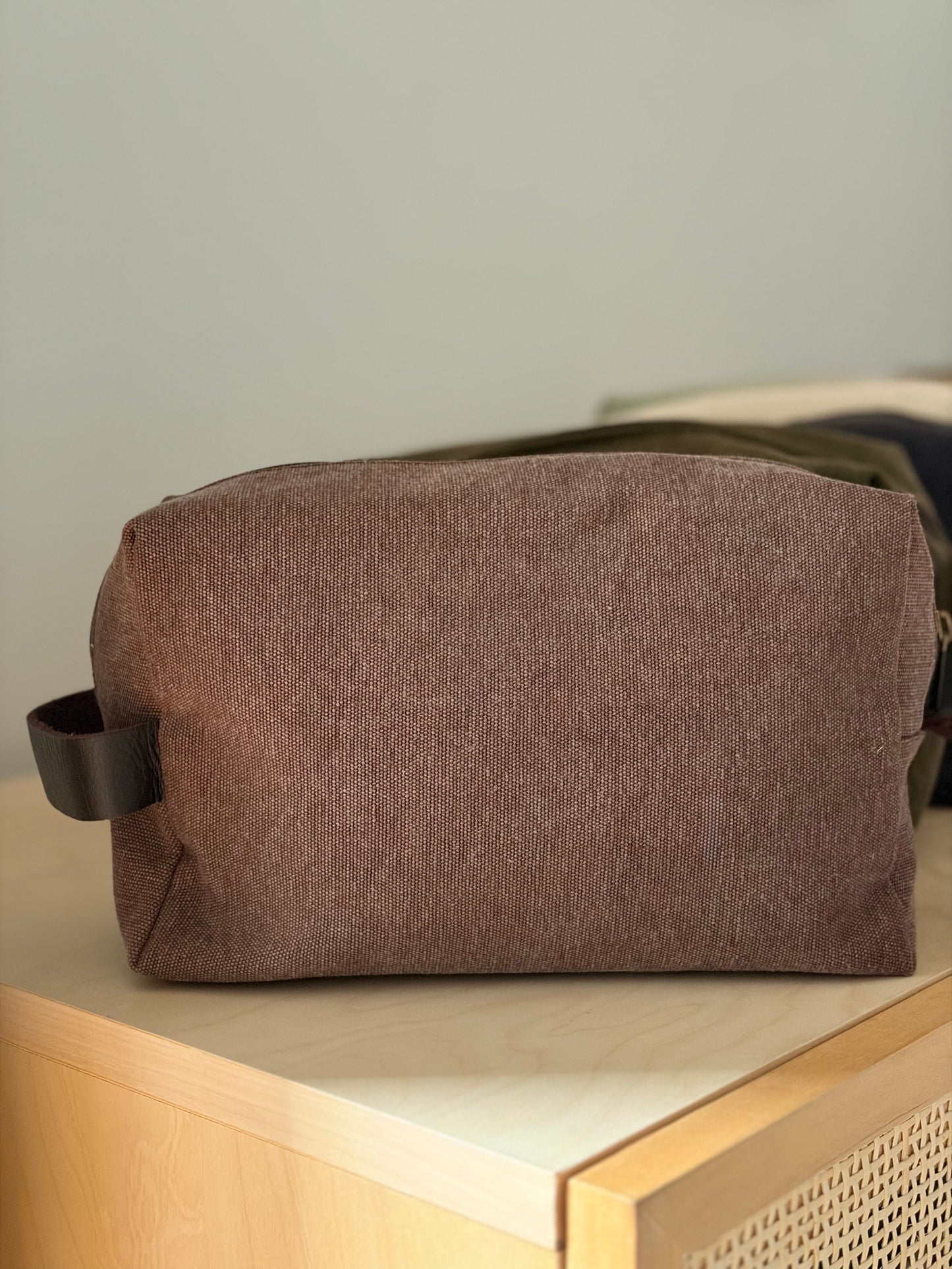 NECESER CHOCOLATE (asas piel)