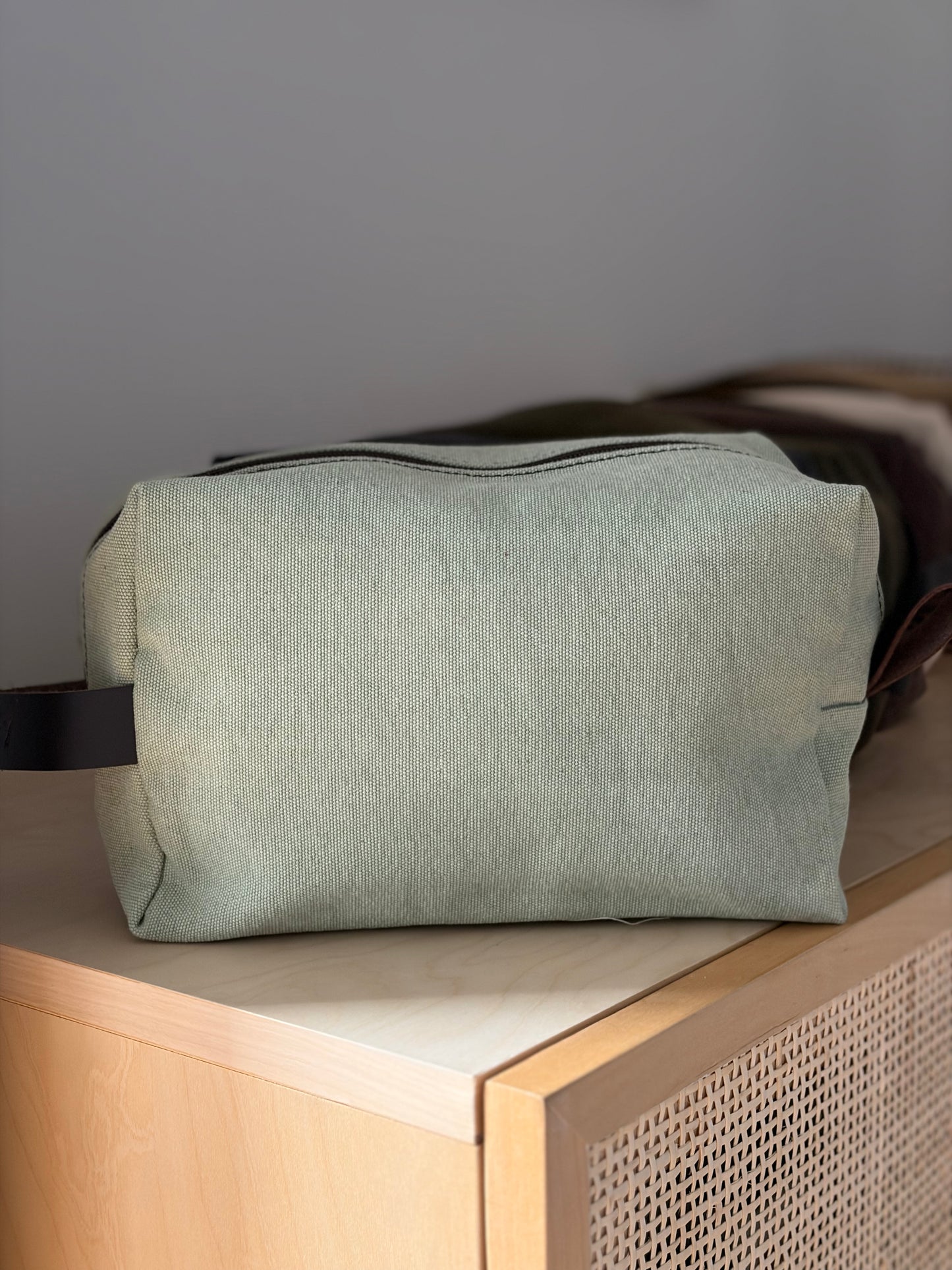 NECESER  MINT (asas piel)