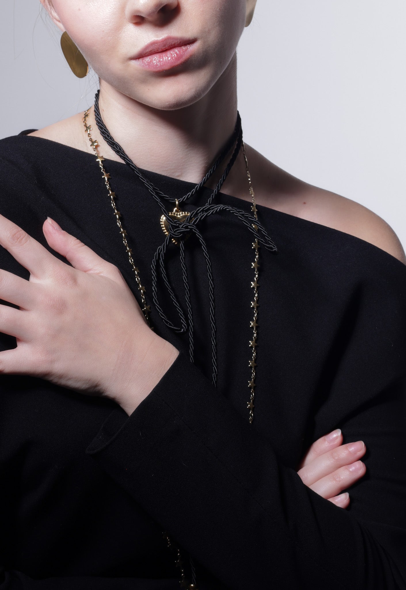 COLLAR MULTIPOSICIÓN ESTRELLITAS