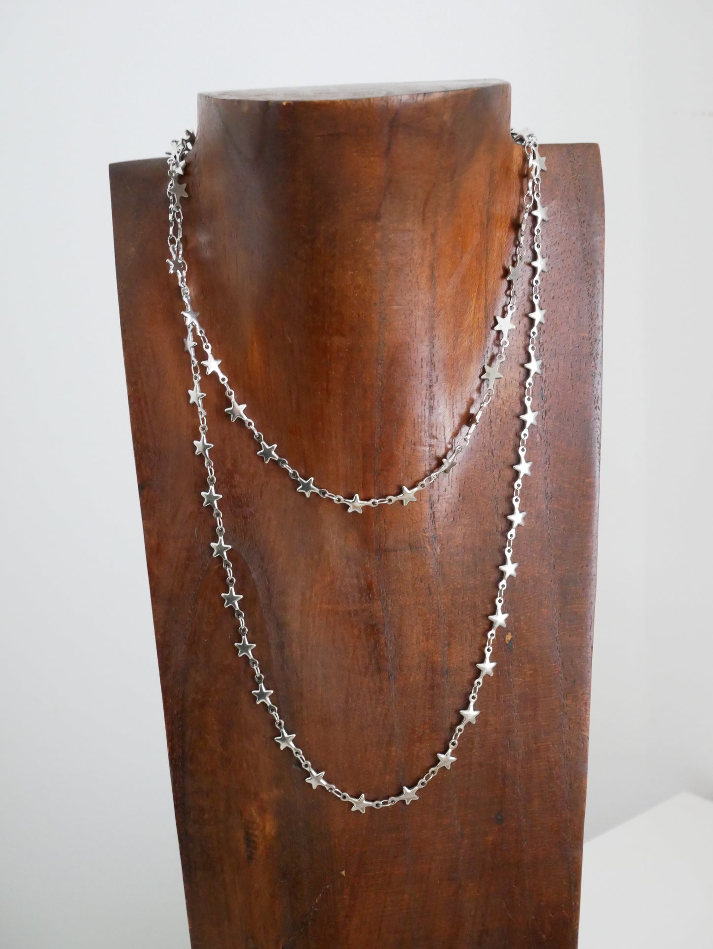 COLLAR MULTIPOSICIÓN ESTRELLITAS